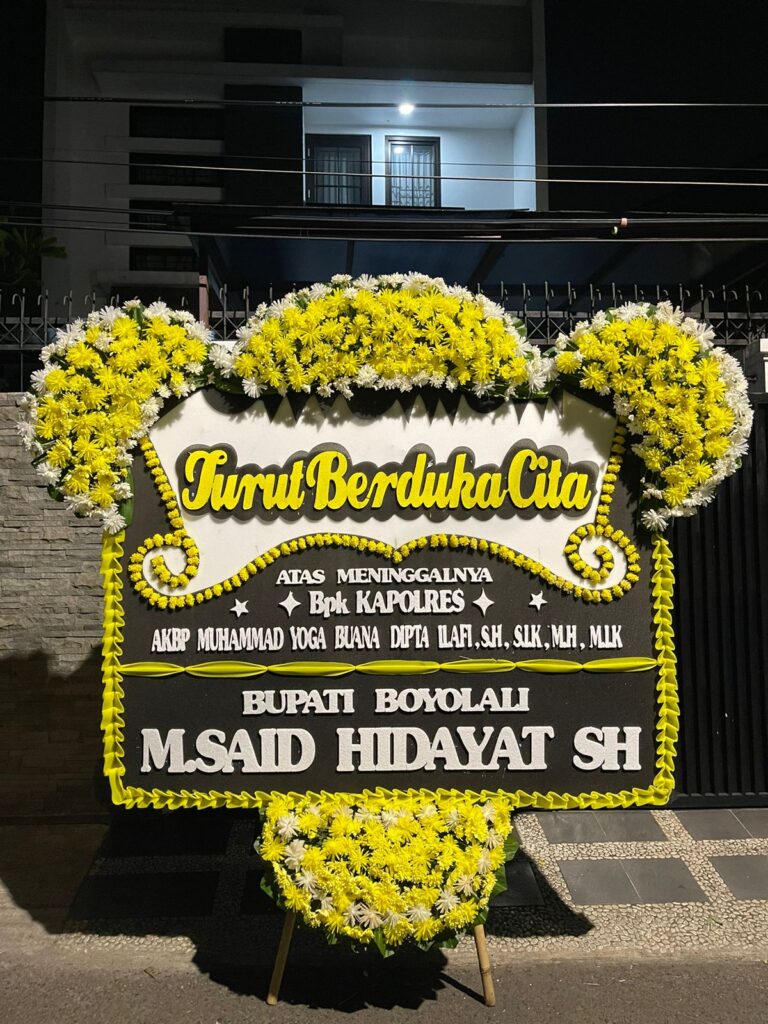 Toko Bunga sekitar Rumah Duka Sitanala Tangerang