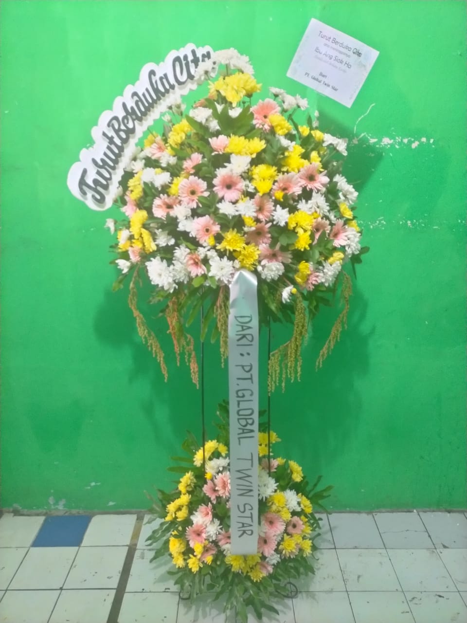 Toko Bunga terdekat Rumah Duka Dustira Cimahi