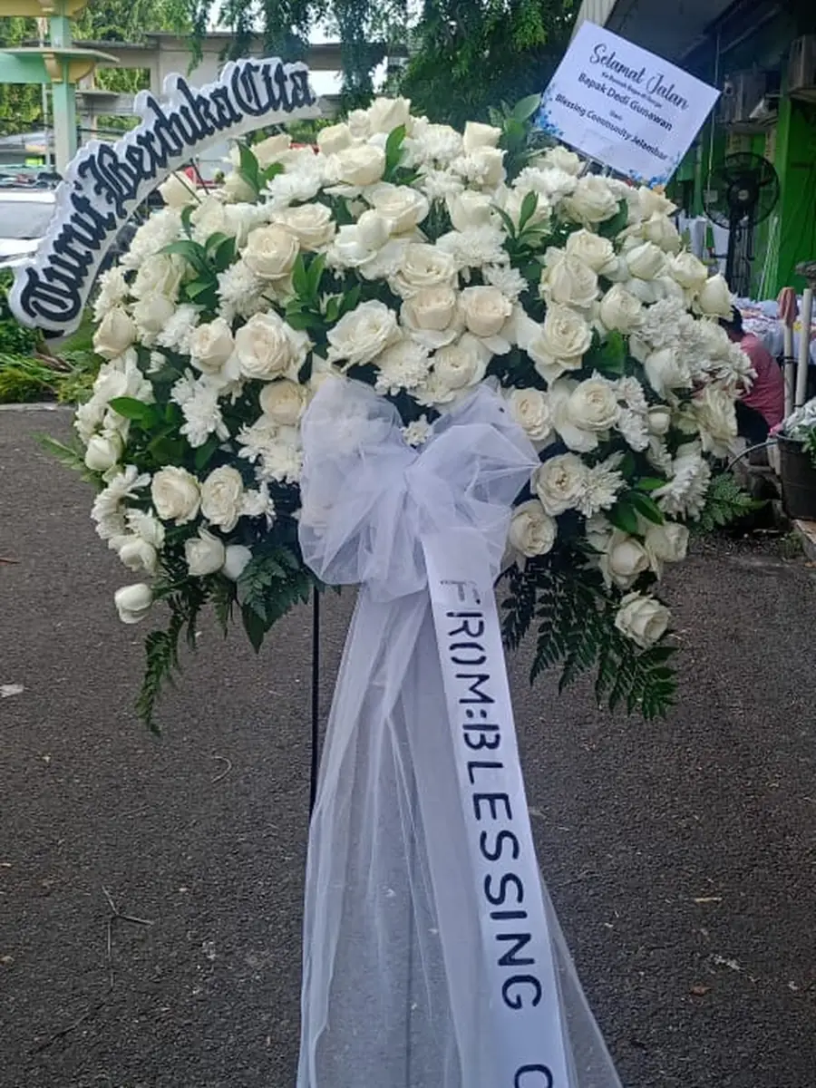 Kirim Bunga Standing ke Rumah Duka St Carolus Jakarta 24 Jam Bunga Standing Duka Cita