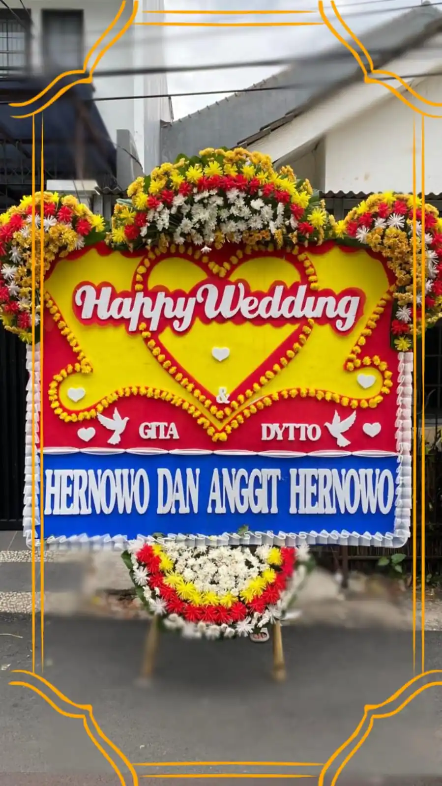Bunga Papan Happy Wedding